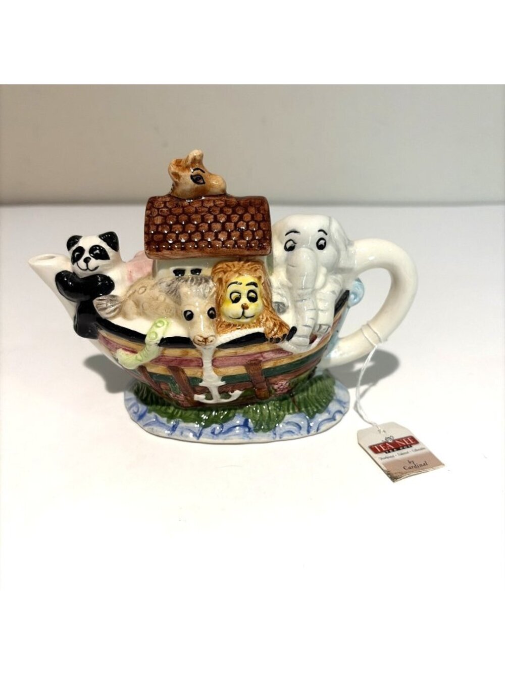 Vintage Noah's Ark Teapot Mini Ceramic Animals Tea Nee Cardinal Decorative NWT